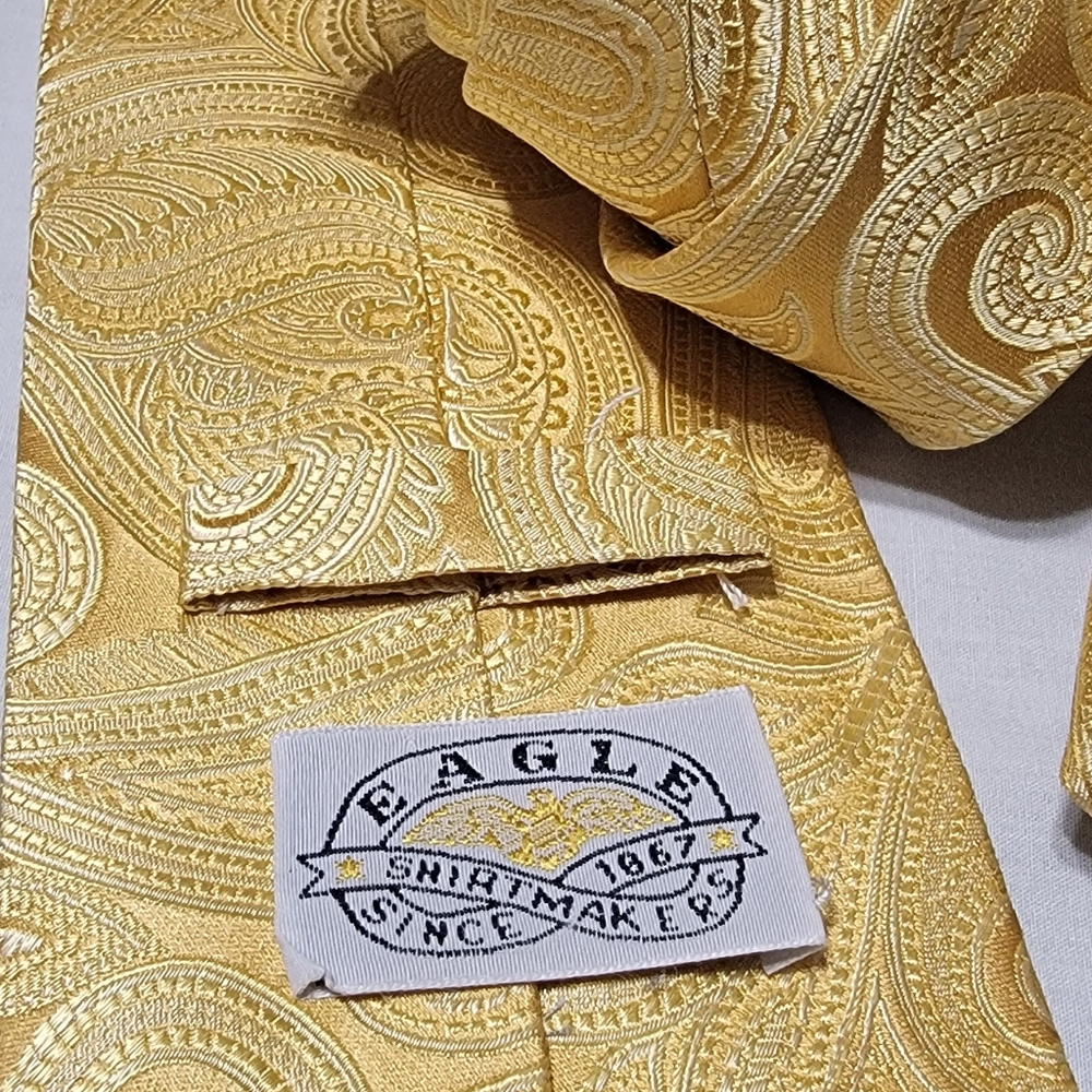 Tie